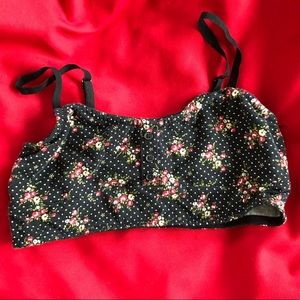 Forever 21 | black flower crop top